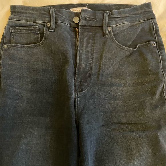 Good American Good Waist raw hem cropped jean - Picture 4 of 6